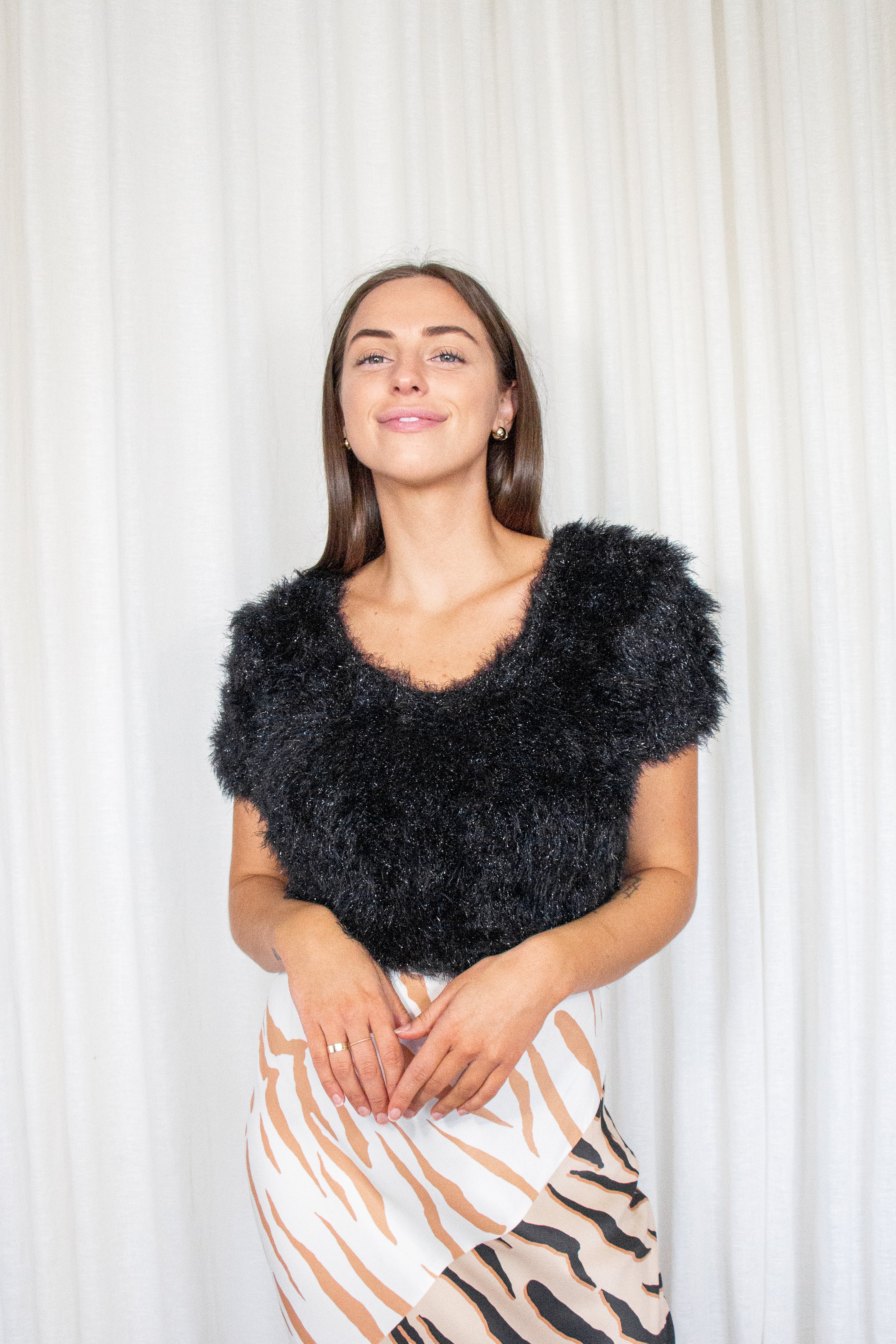 VIVIEN - Knit Metallic Thread Crop Top